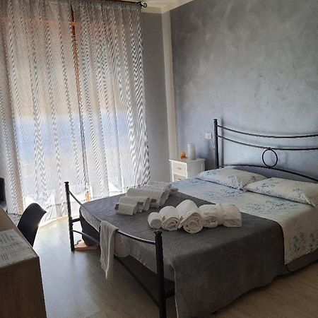 La Casa Di Arturo Hotel Verona Buitenkant foto